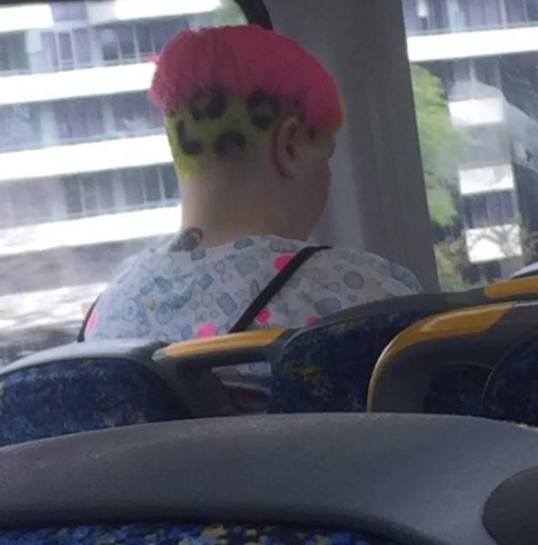 Awful Haircuts (25 pics)