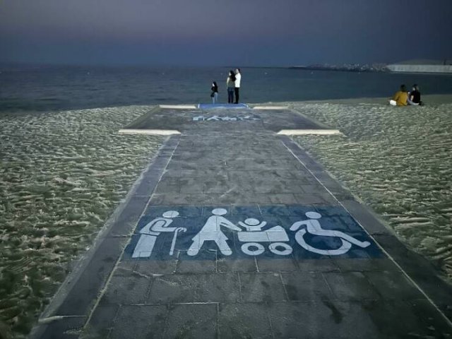 Unusual Finds On The Beaches (22 pics)