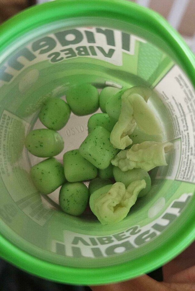 Annoying Habits (26 pics)