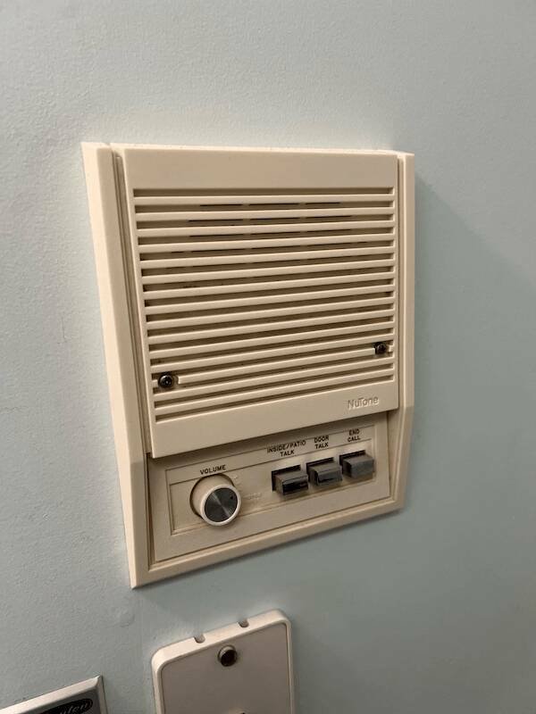 Vintage Things In Old Houses (22 pics)
