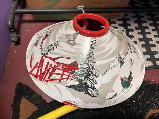 Christmas Finds In Thrift Shops (28 pics)