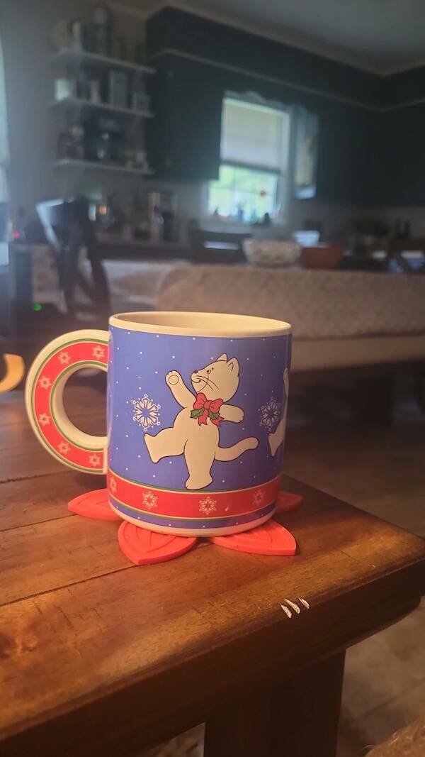 Christmas Finds In Thrift Shops (28 pics)