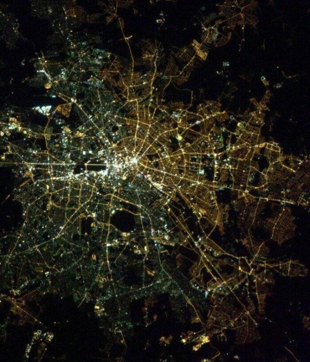 Fascinating Maps (21 pics)