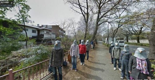 Unusual Finds In Google Street View (24 pics)