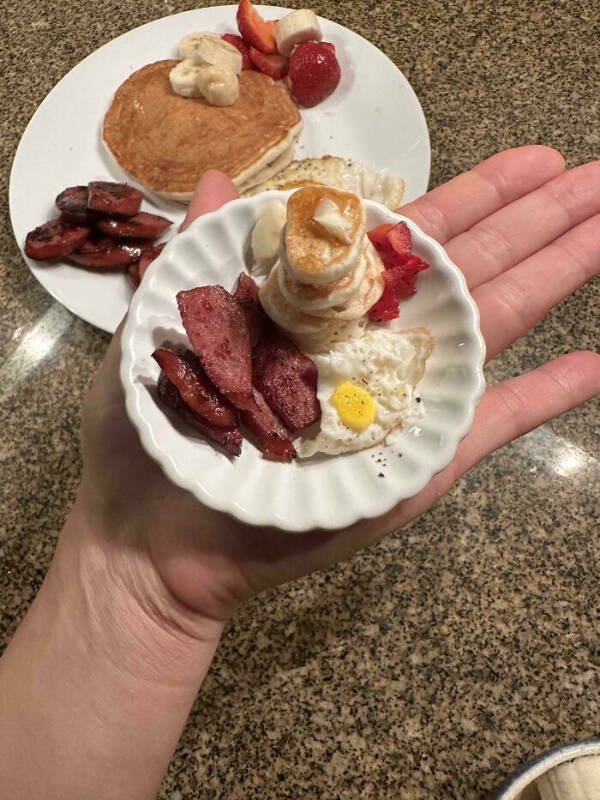 Very Small Finds (15 pics)