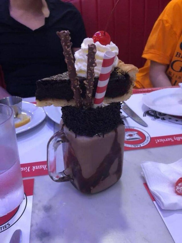 Strange Food Serving (28 pics)