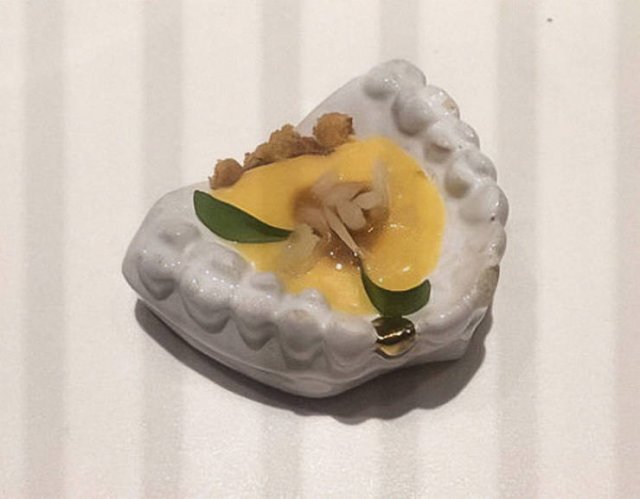 Strange Food Serving (28 pics)