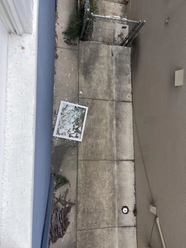 Bad Days Happen (23 pics)