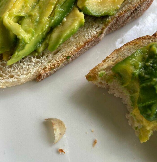 Strange Finds In Food (25 pics)