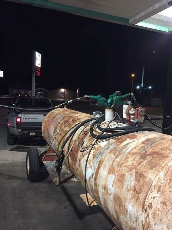 Annoying People And Situations (19 pics)