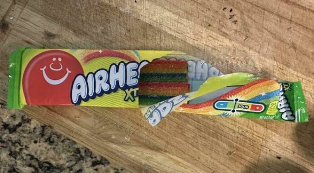 Deceptive Packaging (27 pics)