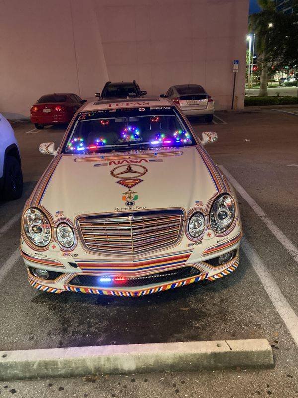 What Is Going On Here? (23 pics)