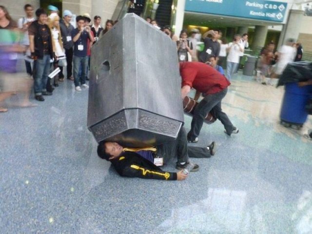 Giant Things (18 pics)