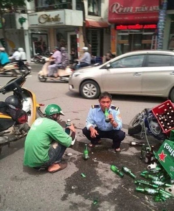 What Is Going On Here? (29 pics)