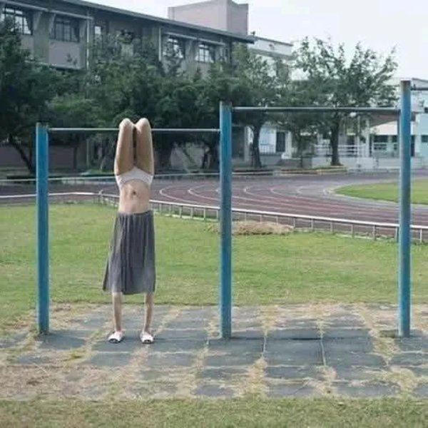What Is Going On Here? (29 pics)