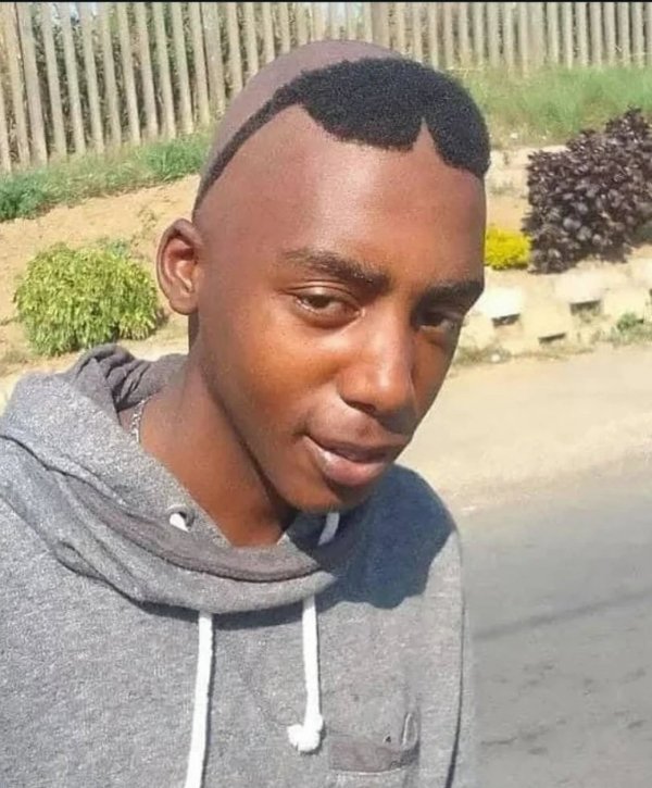What Is Going On Here? (29 pics)