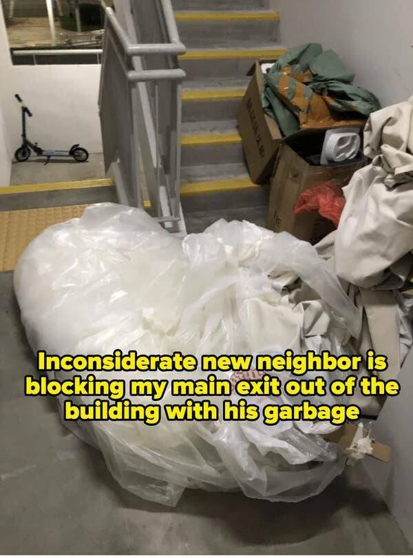 Terrible Neighbors (20 pics)