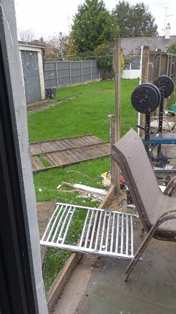Bad Days Happen (24 pics)