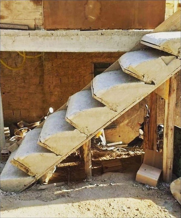 Failed Constructions (36 pics)