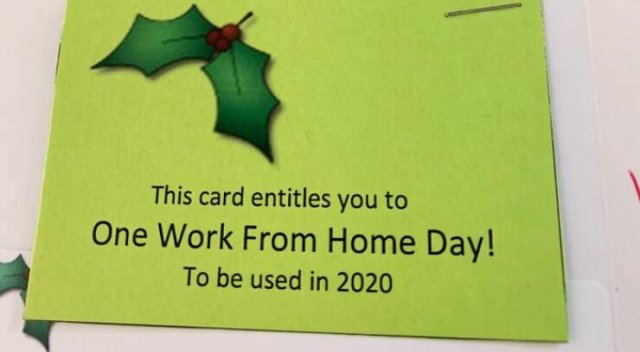 Hilariously And Failed Gifts (24 pics)