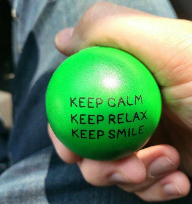 Hilariously And Failed Gifts (24 pics)