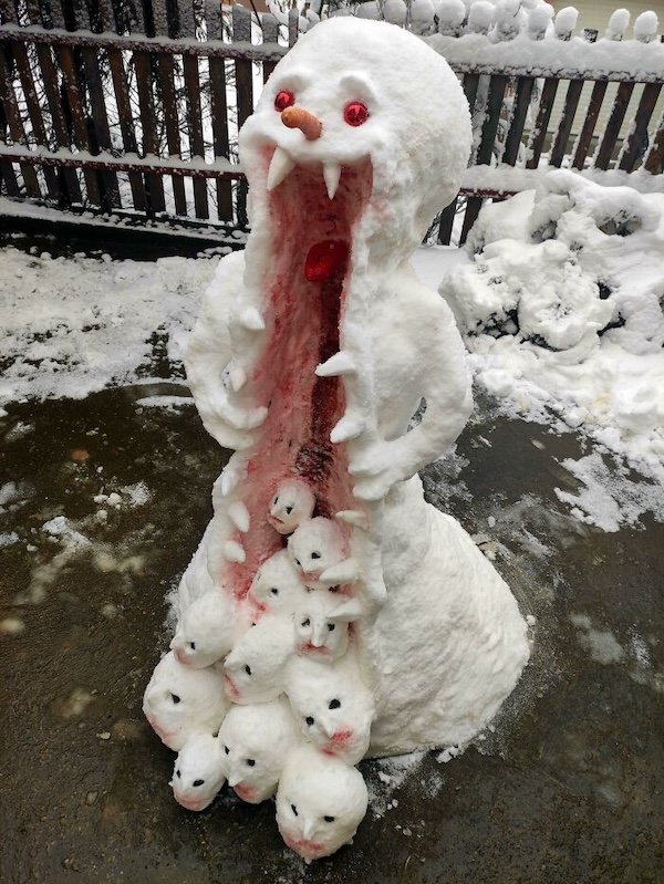 Funny And Unusual Snowmen (25 pics)