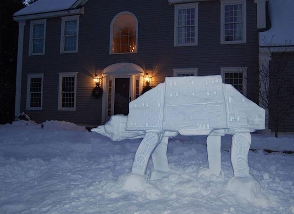 Funny And Unusual Snowmen (25 pics)