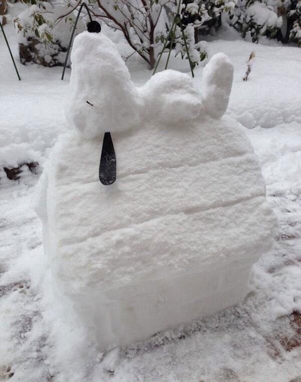 Funny And Unusual Snowmen (25 pics)