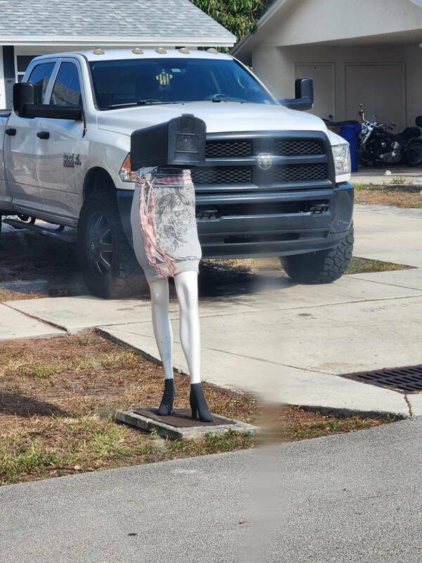 Odd Things And Designs (23 pics)