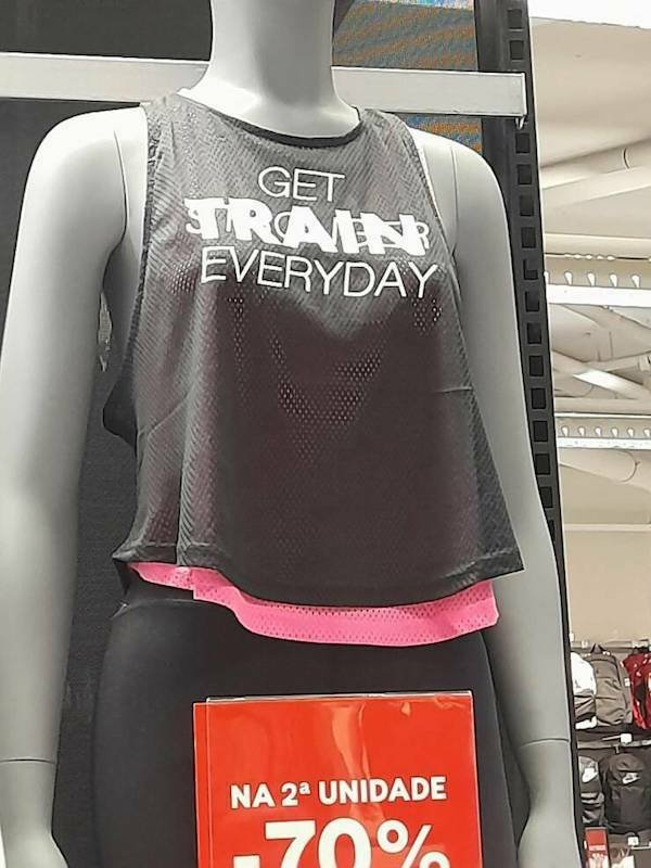 Strange Clothes (17 pics)