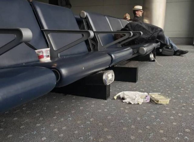 Horrible Passengers (22 pics)