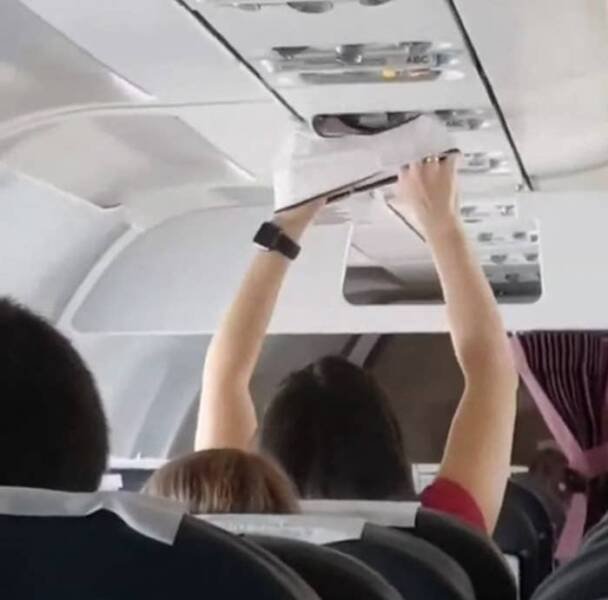 Horrible Passengers (22 pics)