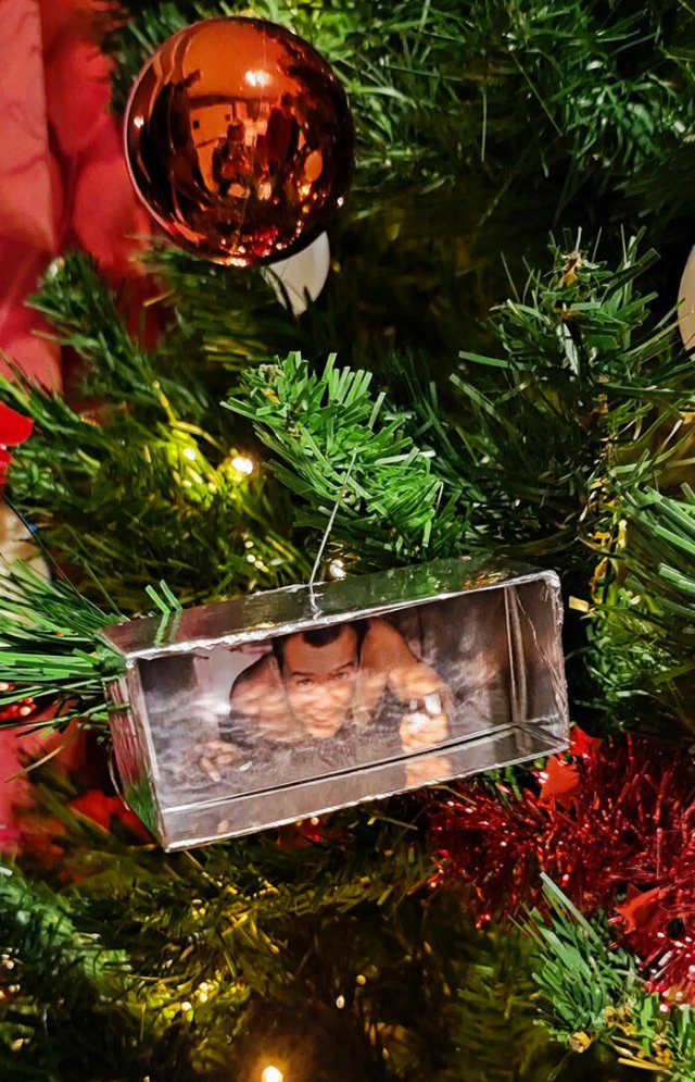 People Share Their Funny New Year Photos (24 pics)