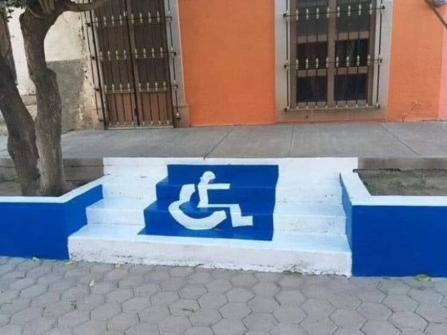 Failed Designs And Constructions (24 pics)