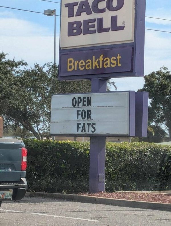 Hilarious Signs (33 pics)