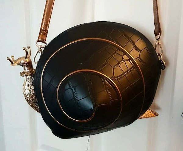 Cool Sidewalk And Thrift Shops Finds (28 pics)