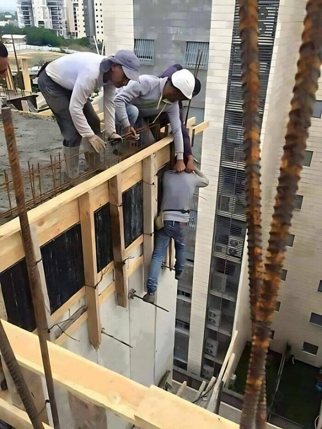 Construction Fails (25 pics)