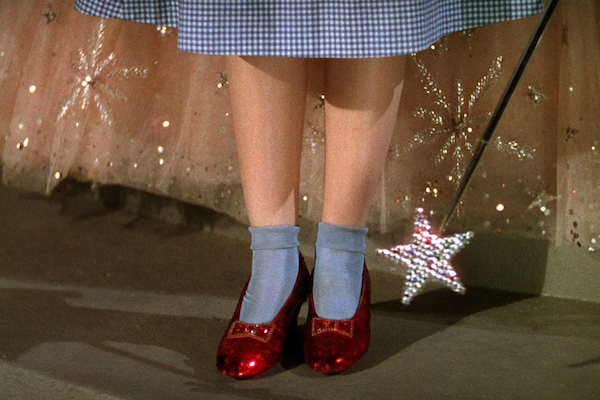 Fate Of Things From Popular Movies (8 pics)