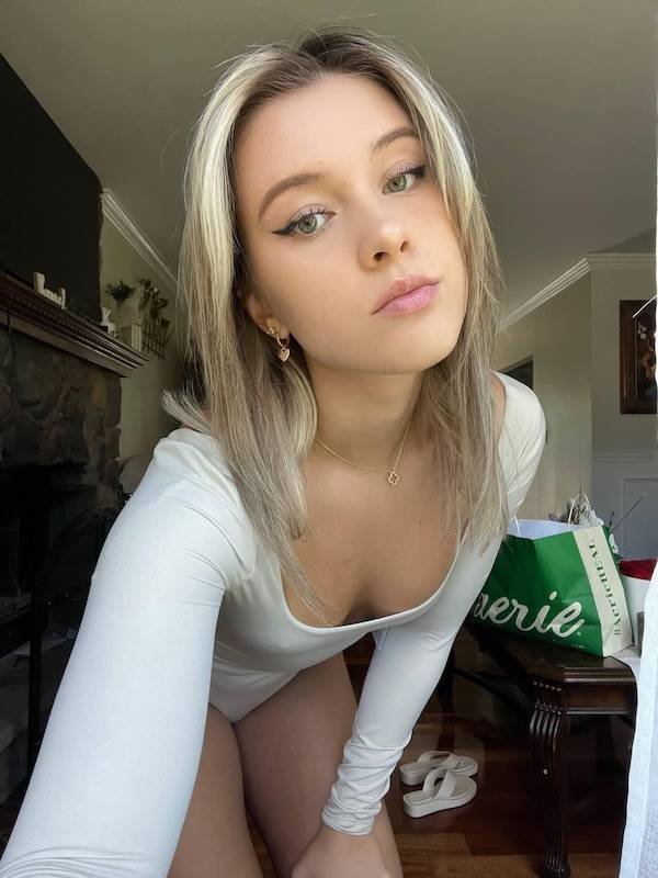 Slim Girls (36 pics)