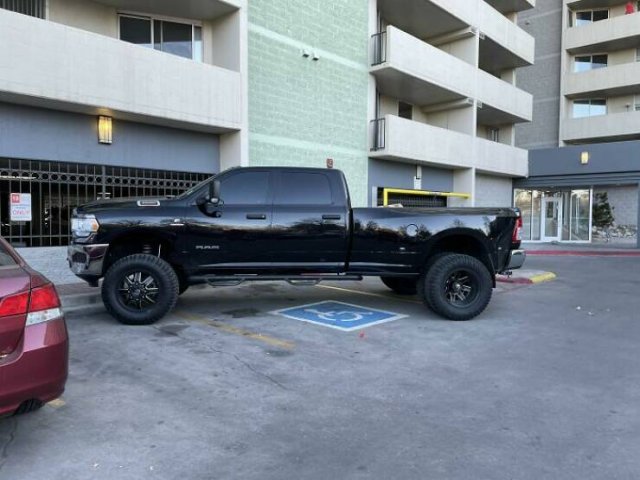 Terrible Drivers (24 pics)