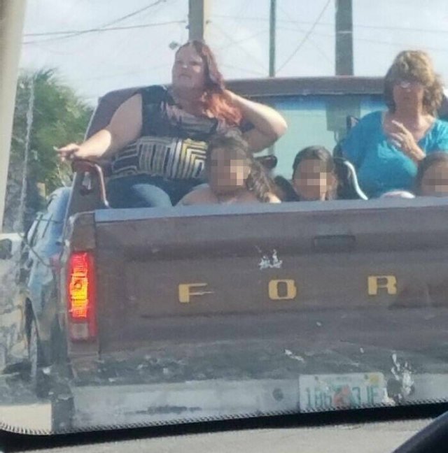 Terrible Drivers (24 pics)