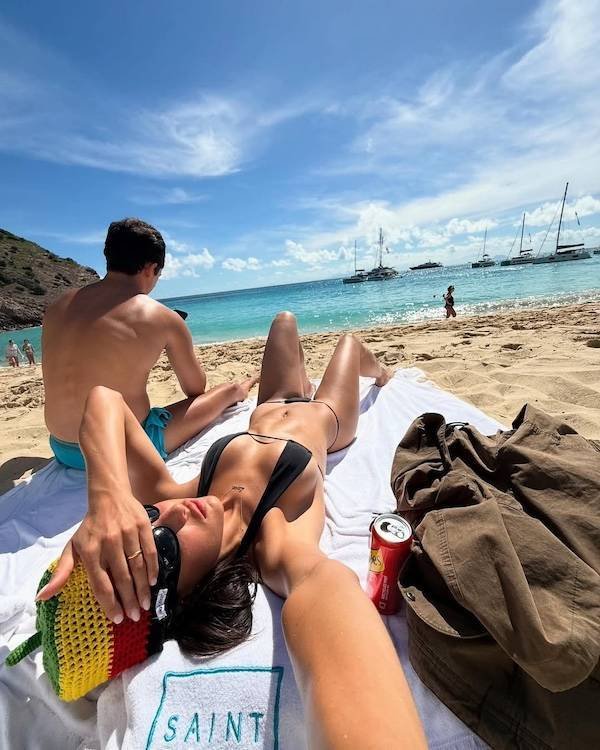 Bikini Girls (41 pics)