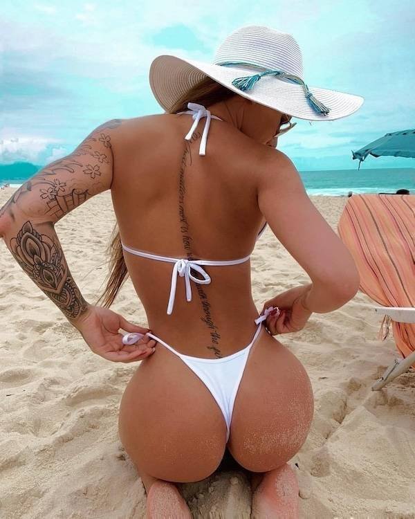 Bikini Girls (41 pics)