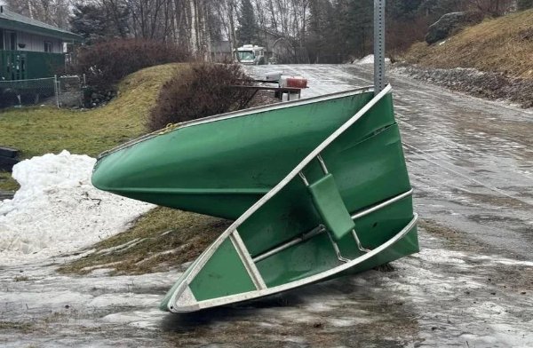 Bad Days Happen (24 pics)