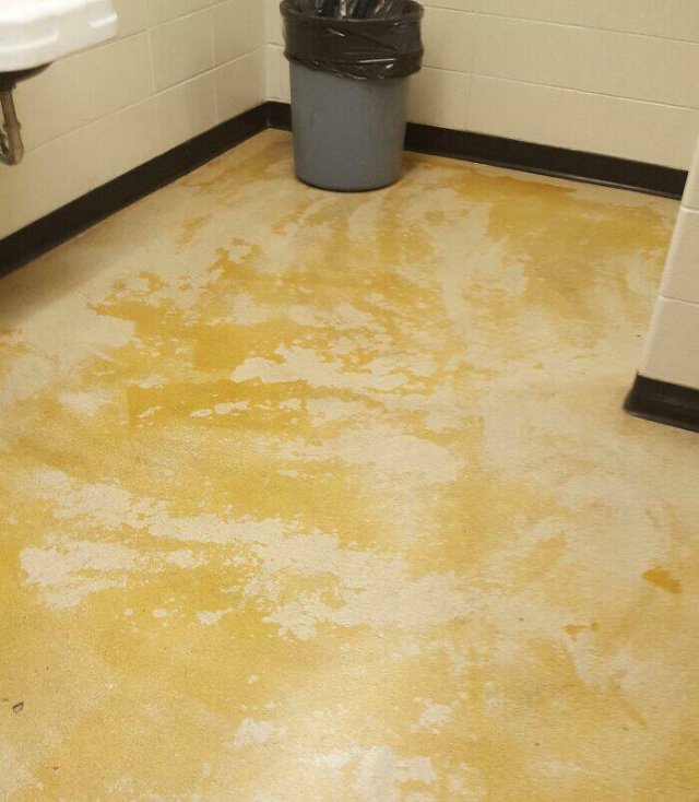 Epic Fails In Public Spaces (25 pics)