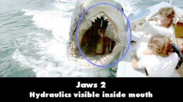 Mistakes In Popular Movies (15 pics)