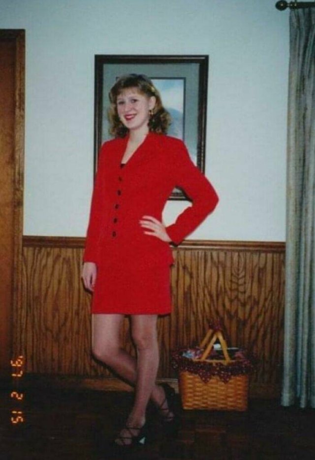 People Share Their Awkward Photos From The Past (24 pics)
