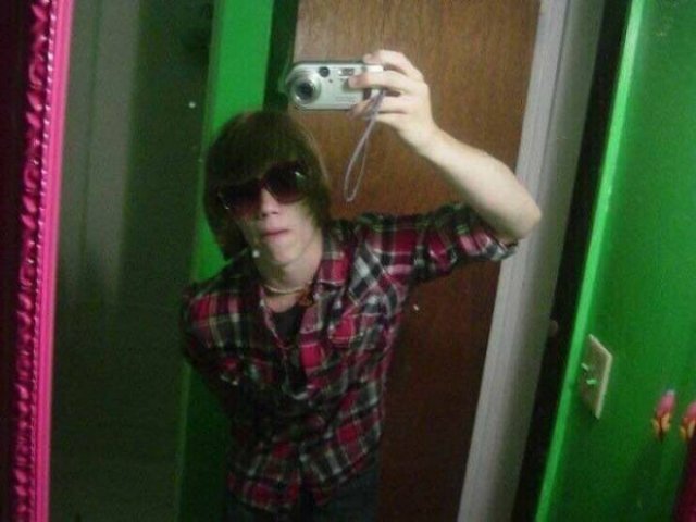 People Share Their Awkward Photos From The Past (24 pics)