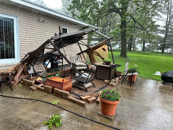 Bad Days Happen (24 pics)