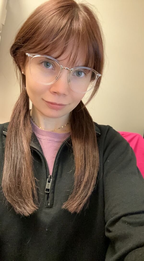 Girls In Glasses (36 pics)